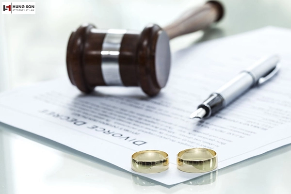 Khi nào có giấy quyết định ly hôn của tòa án?